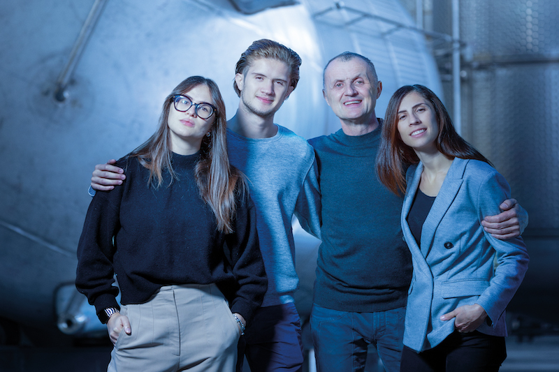 Famiglia Gortani - Un team per l'enologia per le cantine vitivinicole